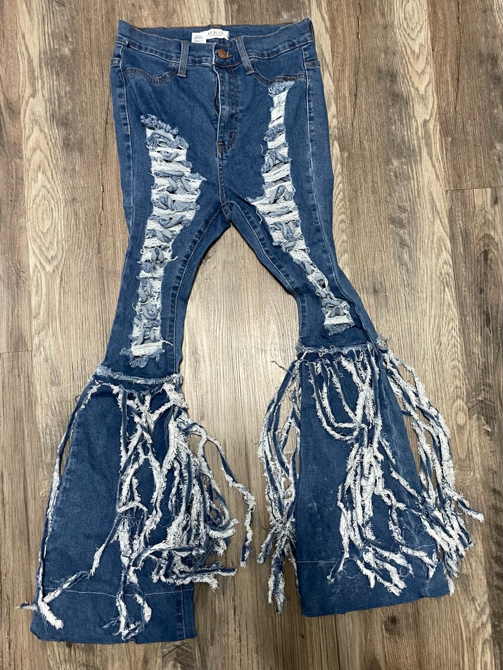 Women stripped blue jeans by AP Blue size 9 pre-owned